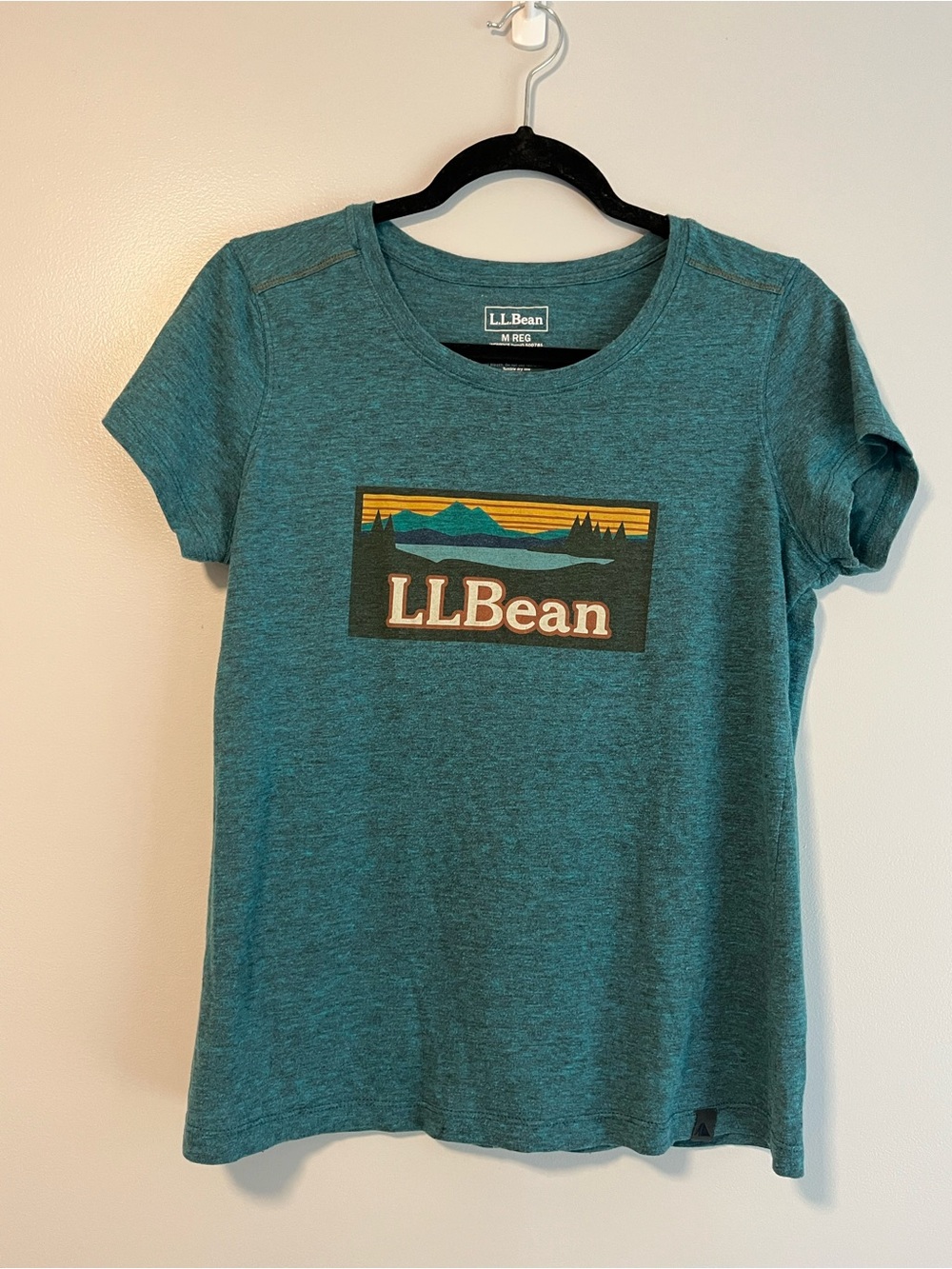L.L. Bean Teal Graphic Women’s Short-Sleeve Crew Tee